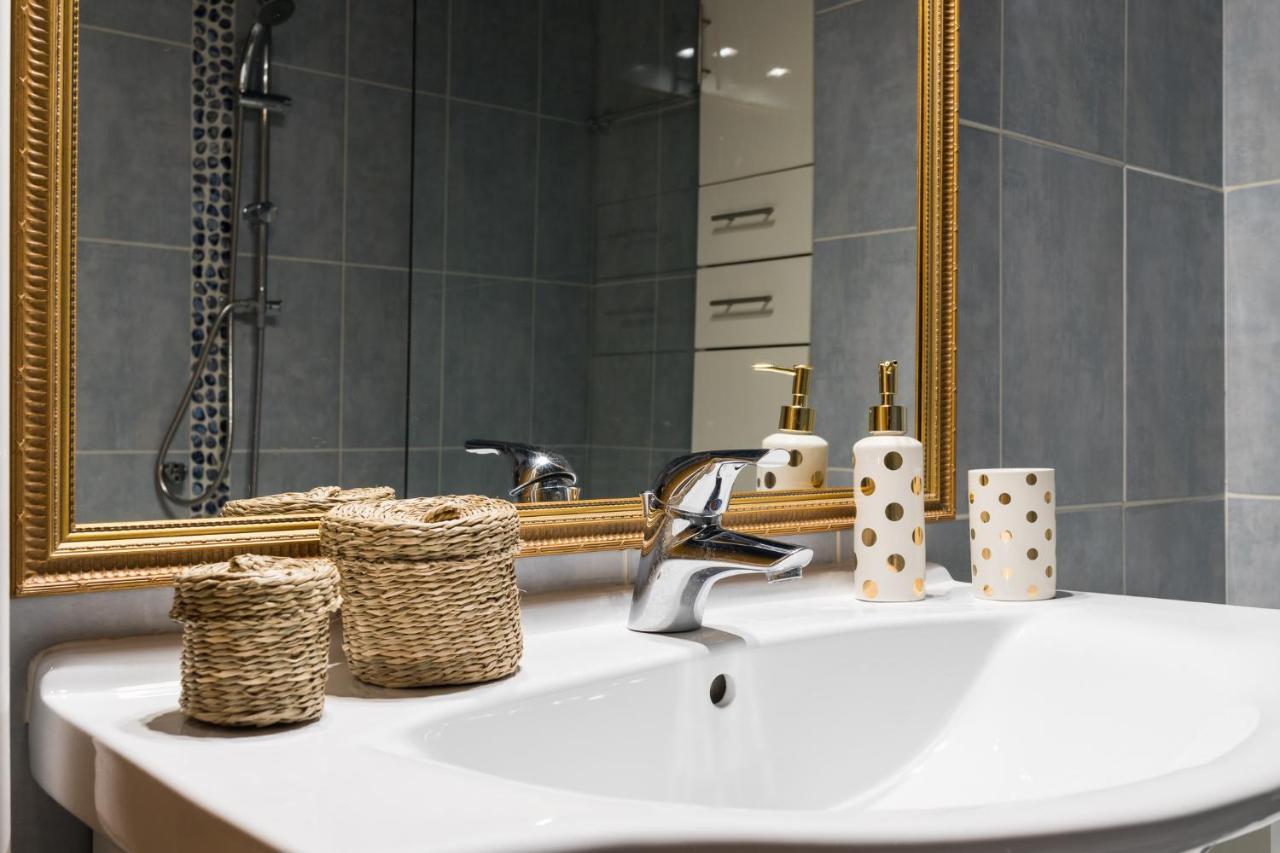 Athenian Stylish 2 Bdrm Apartment ภายนอก รูปภาพ